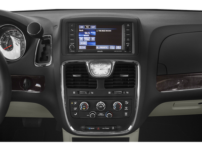 2015 Chrysler Town & Country LX