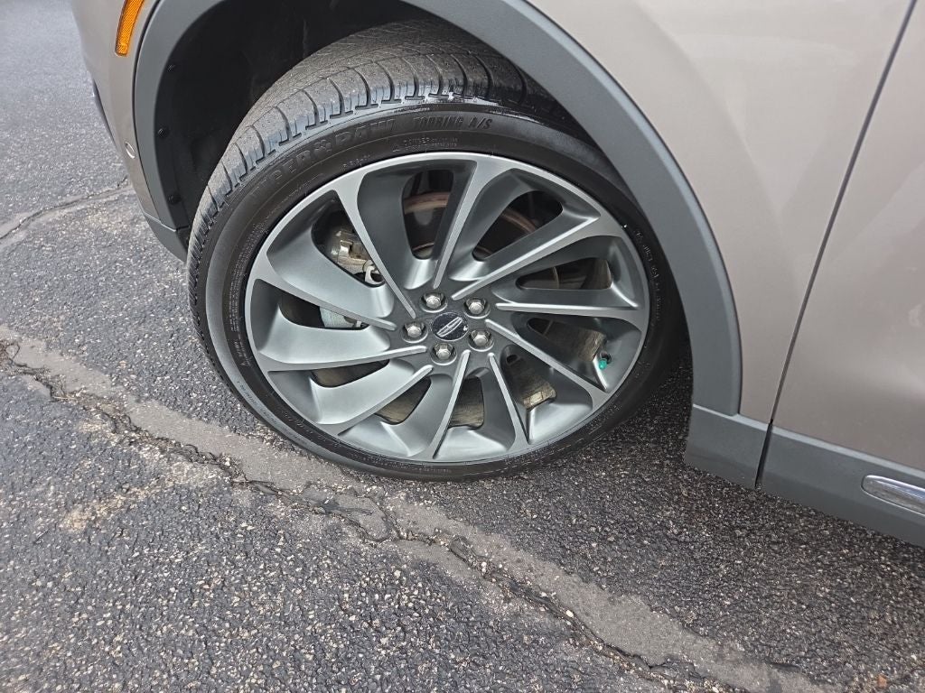 2020 Lincoln Nautilus Reserve