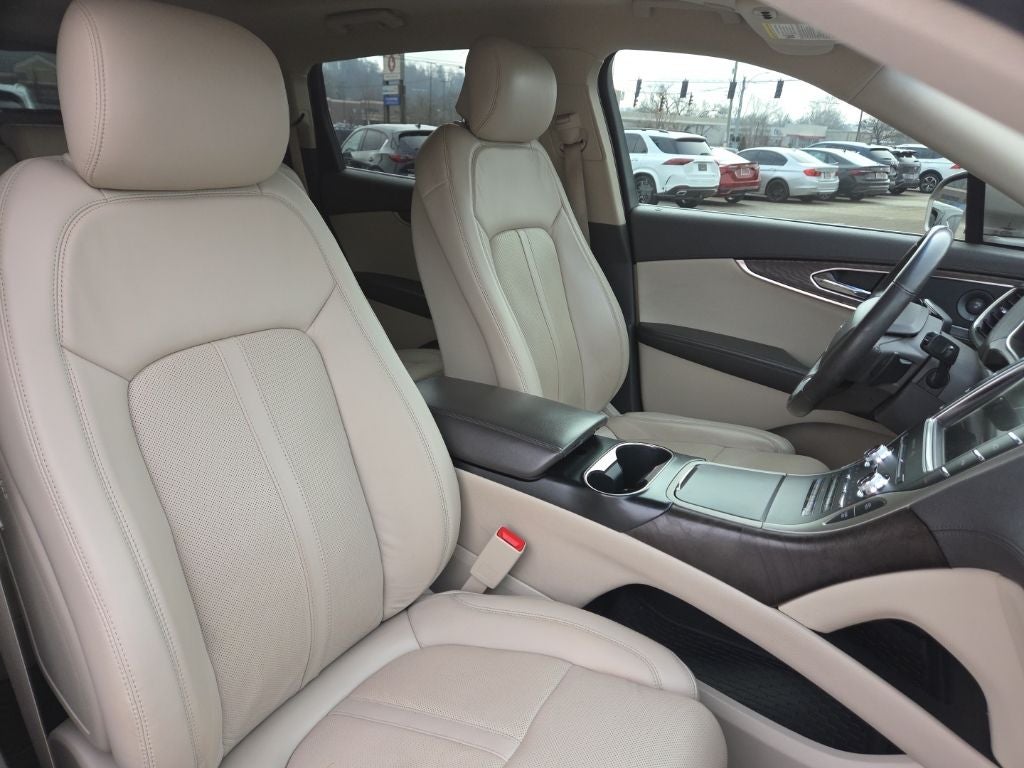 2020 Lincoln Nautilus Reserve