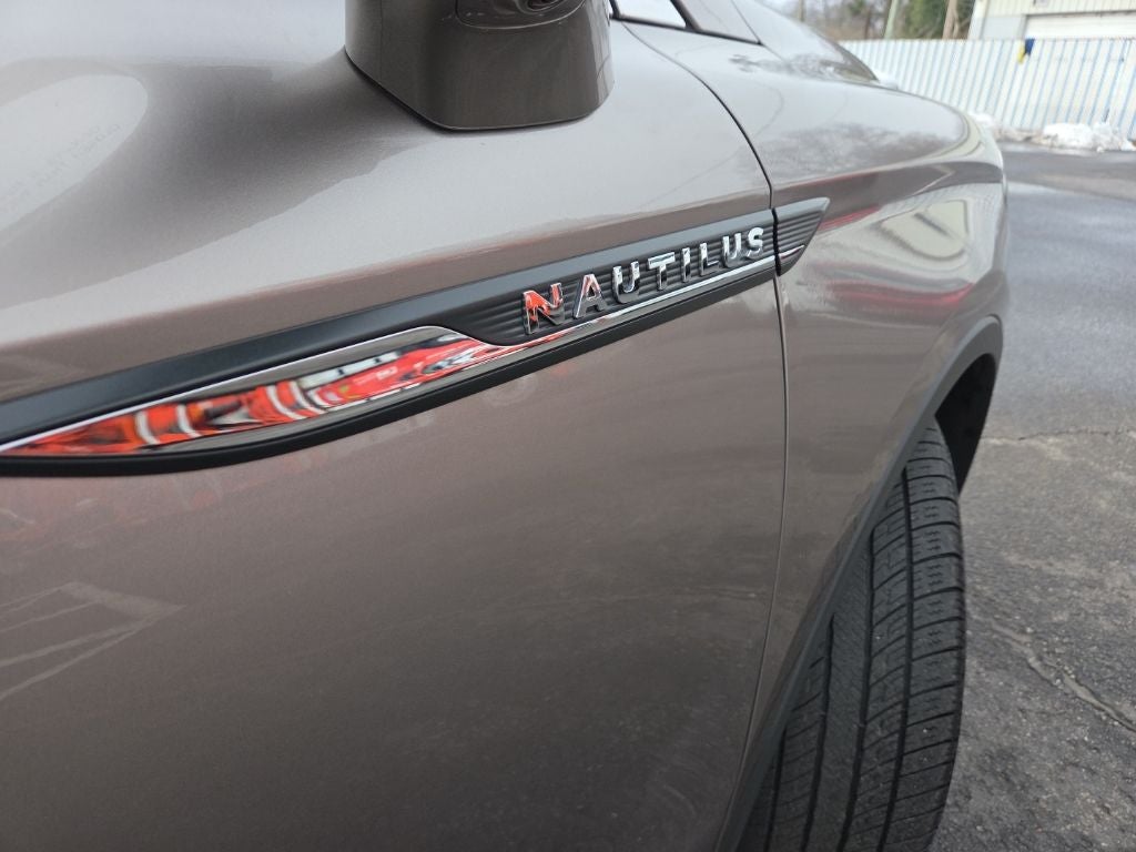 2020 Lincoln Nautilus Reserve