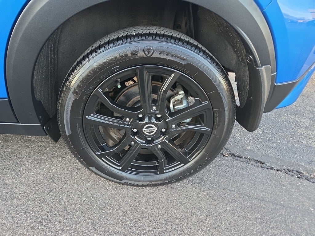 2021 Nissan Kicks SR