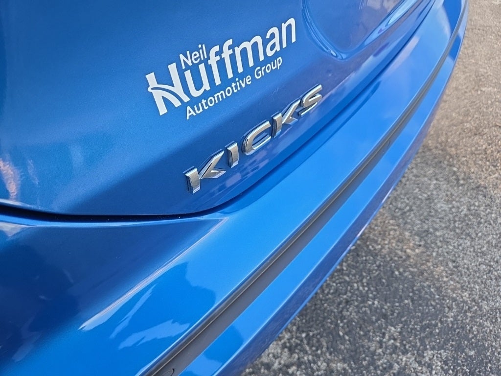 2021 Nissan Kicks SR