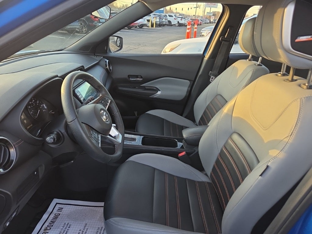 2021 Nissan Kicks SR