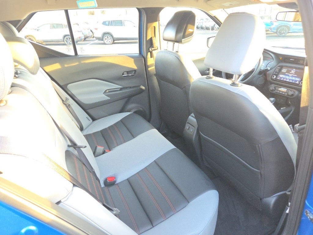 2021 Nissan Kicks SR