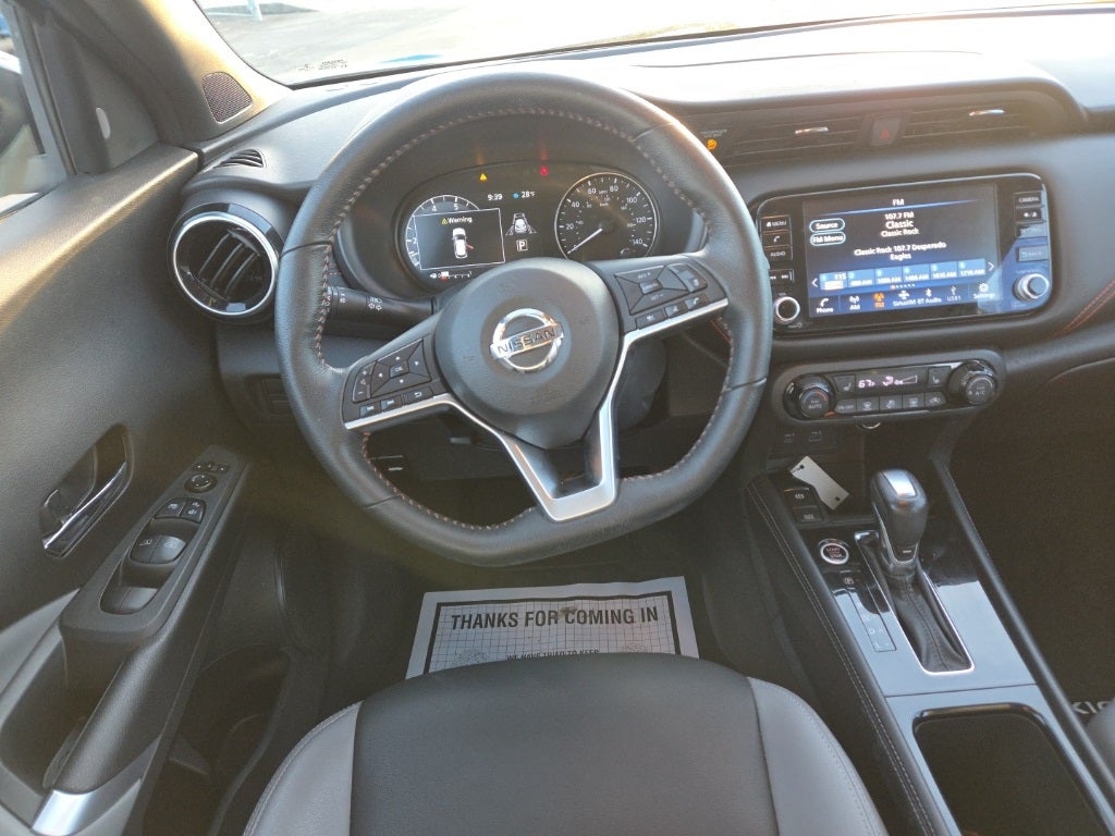 2021 Nissan Kicks SR