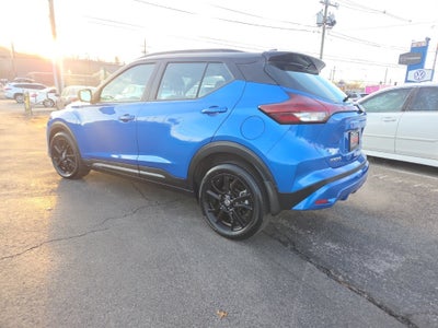 2021 Nissan Kicks SR