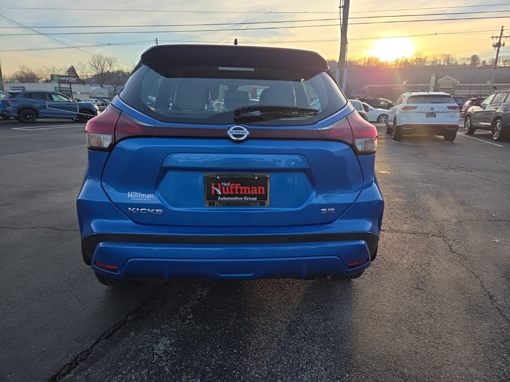 2021 Nissan Kicks SR