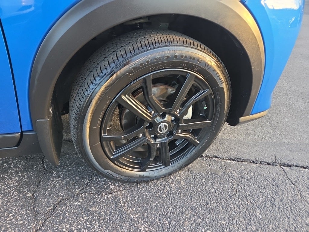 2021 Nissan Kicks SR