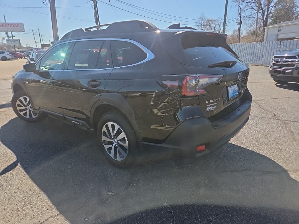 2025 Subaru Outback Premium