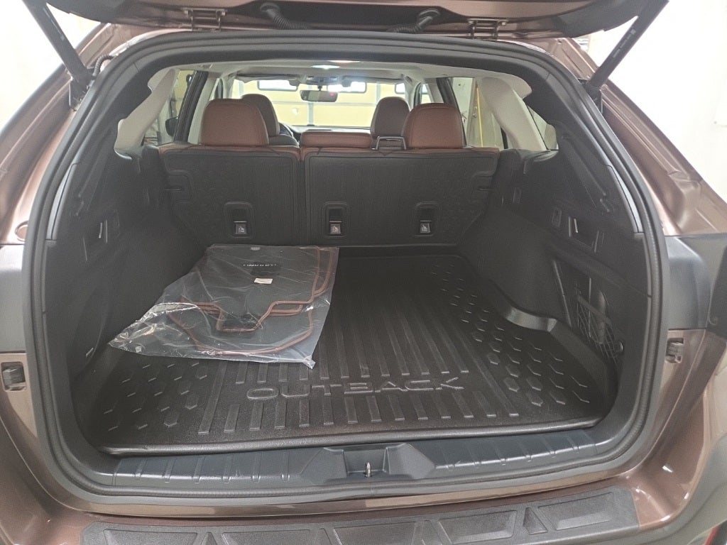 2022 Subaru Outback Touring