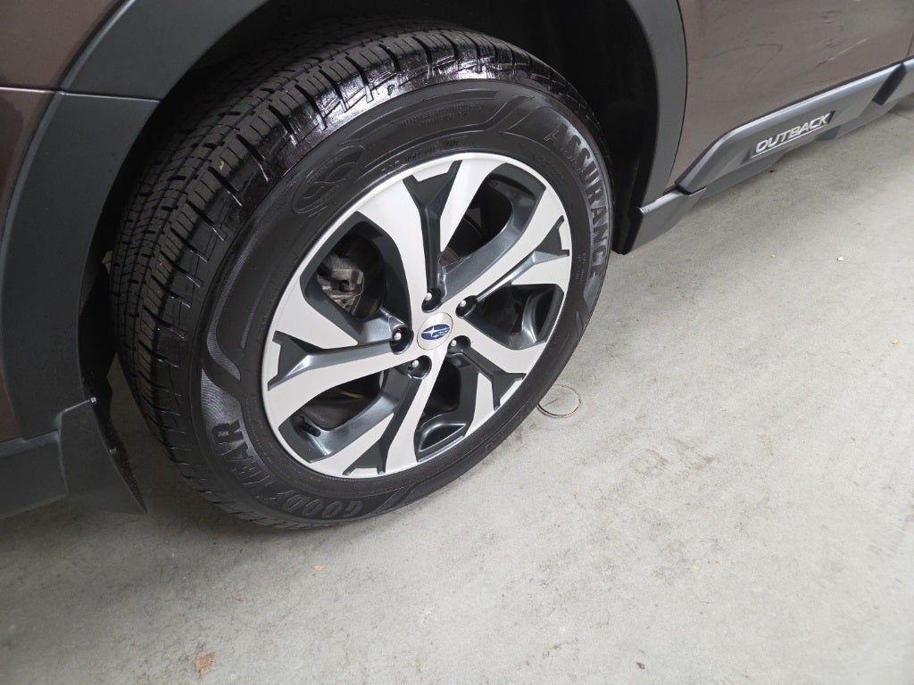 2022 Subaru Outback Touring