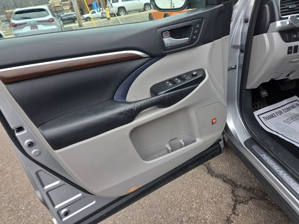 2016 Toyota Highlander Limited