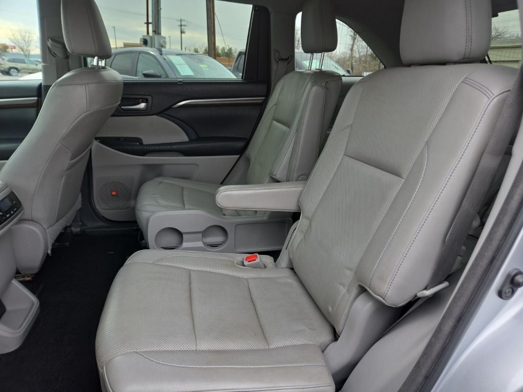 2016 Toyota Highlander Limited