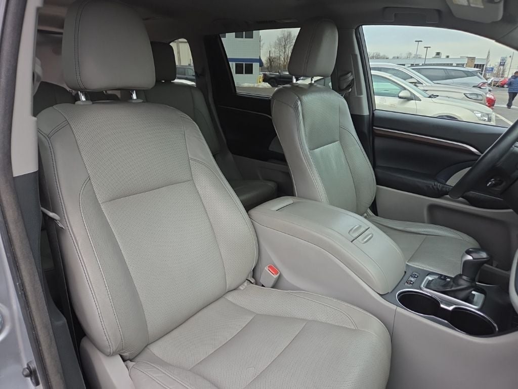 2016 Toyota Highlander Limited