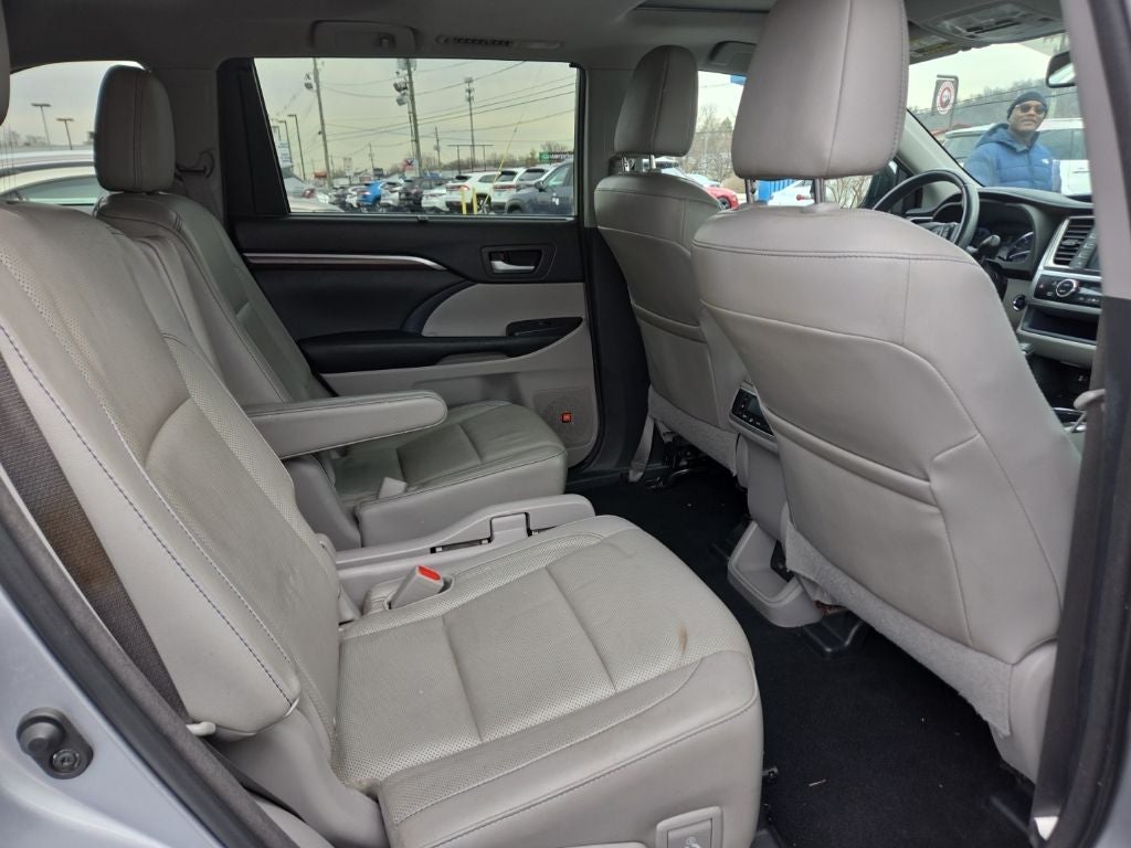 2016 Toyota Highlander Limited