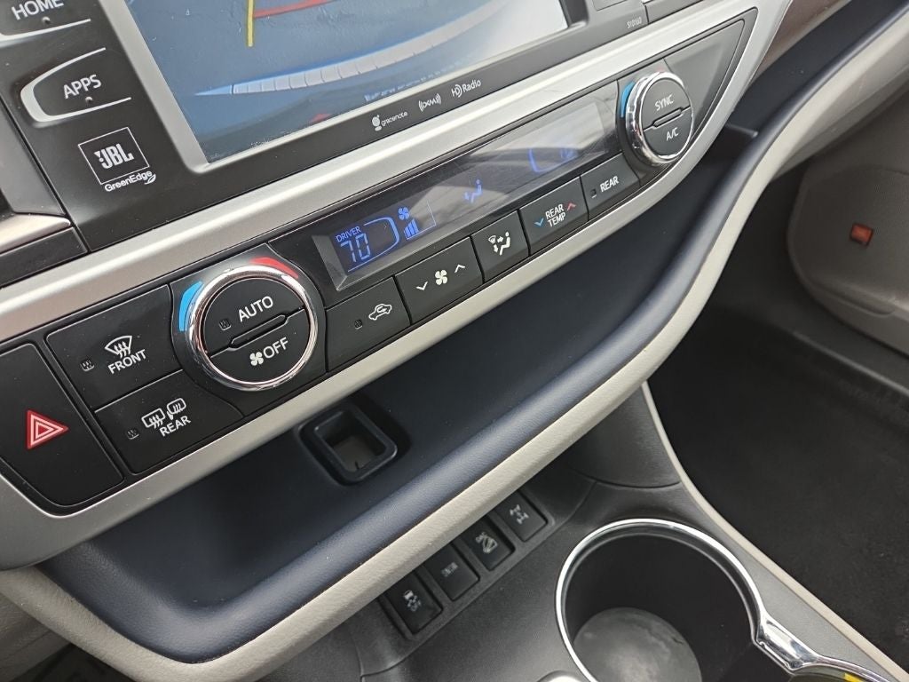 2016 Toyota Highlander Limited