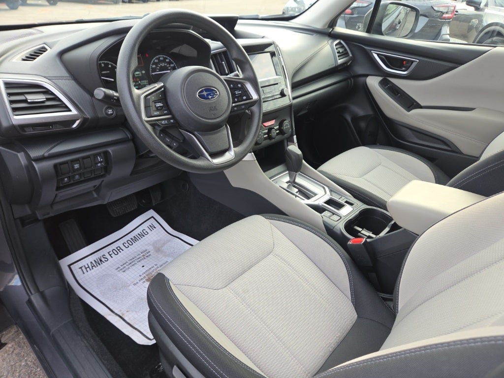 2023 Subaru Forester Base