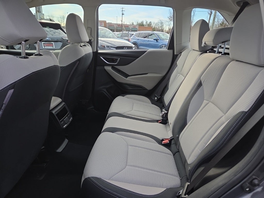 2023 Subaru Forester Base