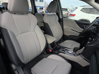 2023 Subaru Forester Base