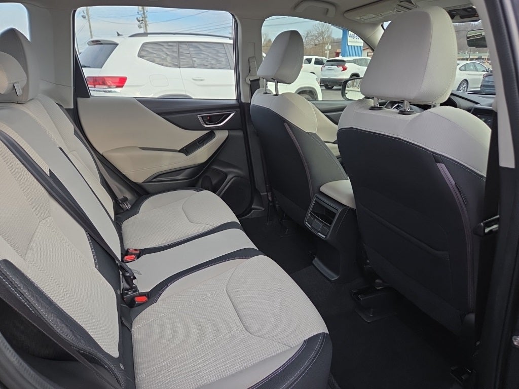 2023 Subaru Forester Base