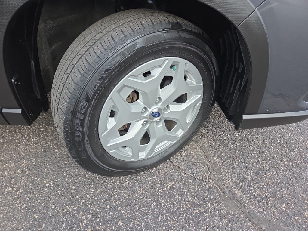 2023 Subaru Forester Base