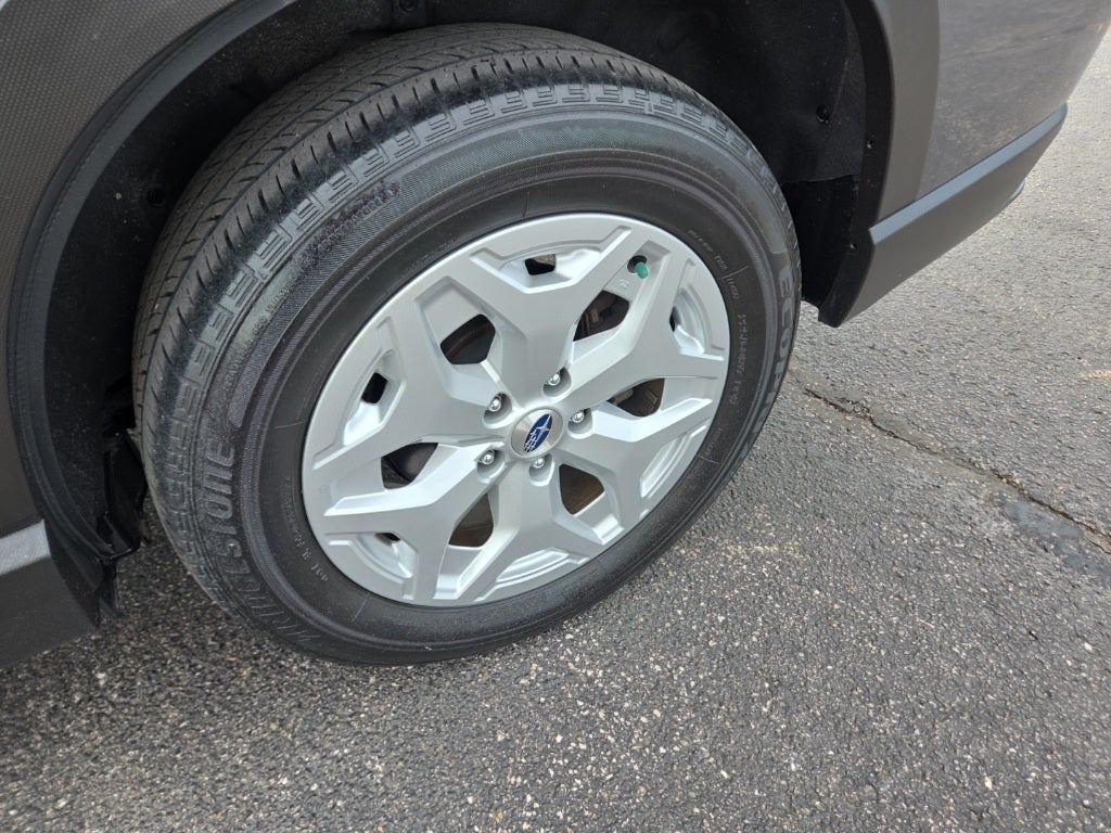 2023 Subaru Forester Base