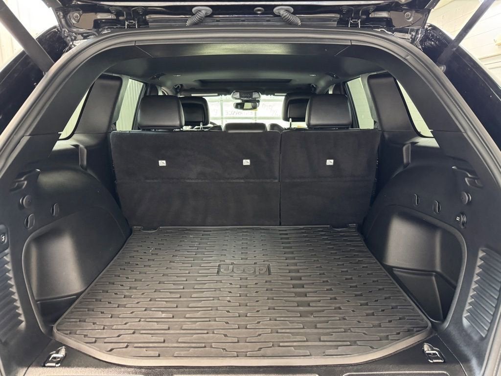 2021 Jeep Grand Cherokee 80th Anniversary