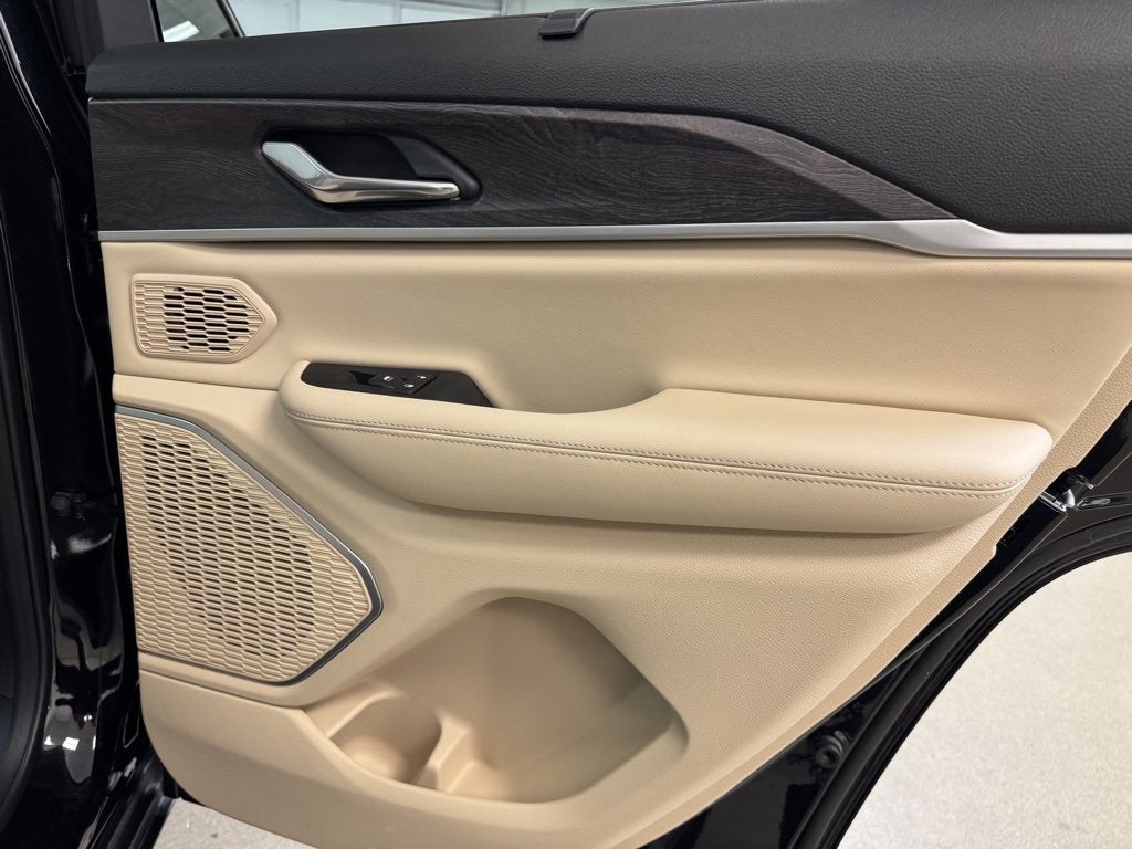 2025 Jeep Grand Cherokee 4xe Base