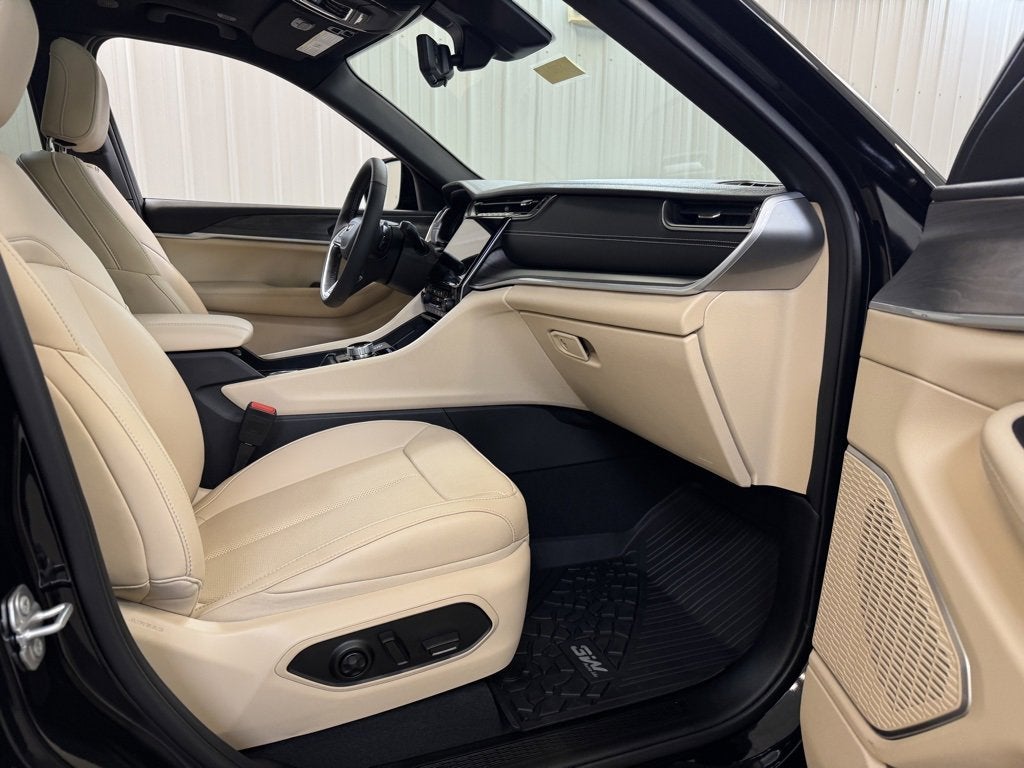 2025 Jeep Grand Cherokee 4xe Base