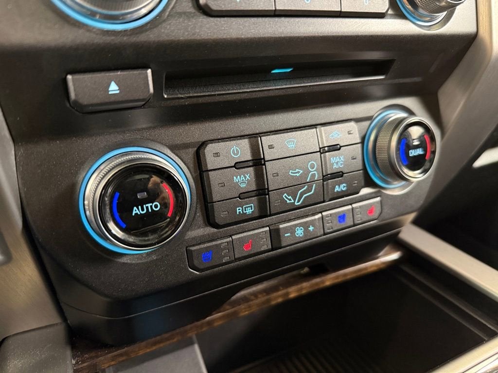 2017 Ford Super Duty F-250 SRW Lariat