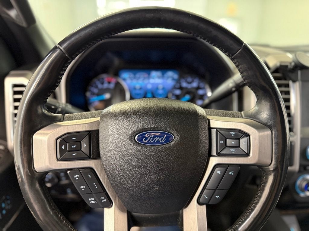 2017 Ford Super Duty F-250 SRW Lariat