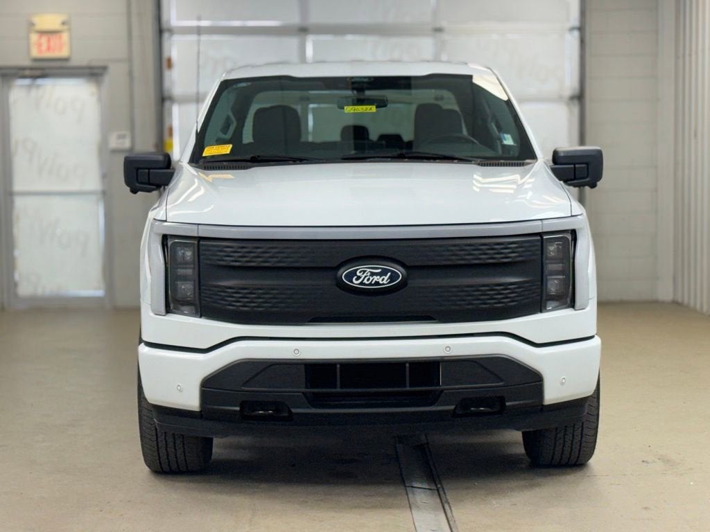 2024 Ford F-150 Lightning Flash