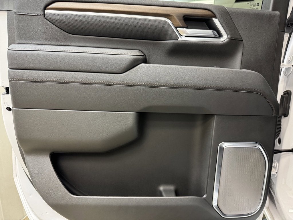 2025 Chevrolet Silverado 3500 HD High Country