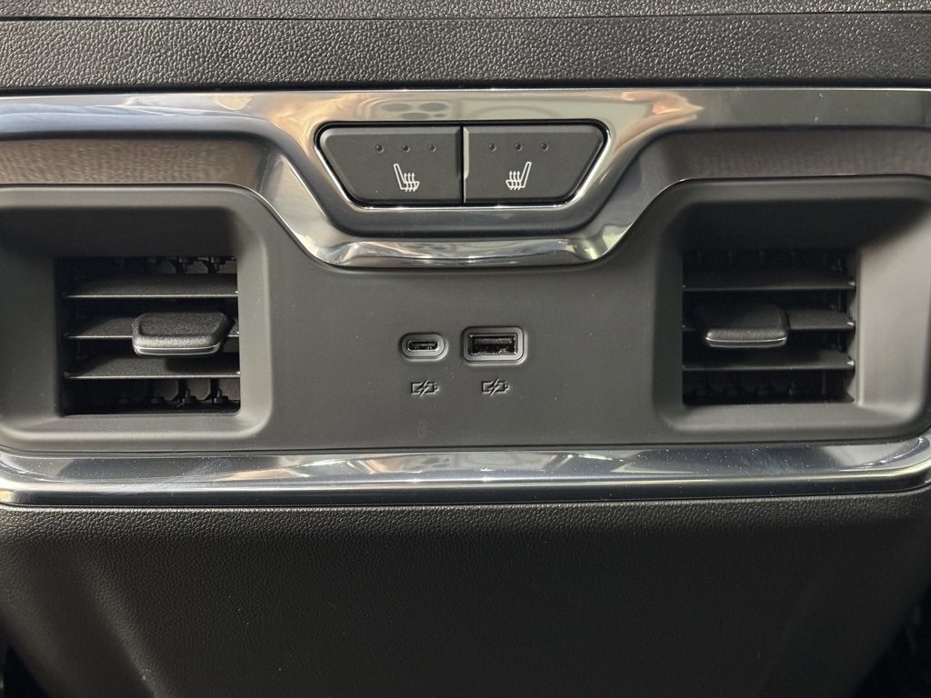 2025 Chevrolet Silverado 3500 HD High Country