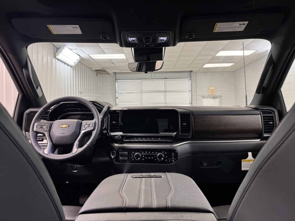 2025 Chevrolet Silverado 3500 HD High Country