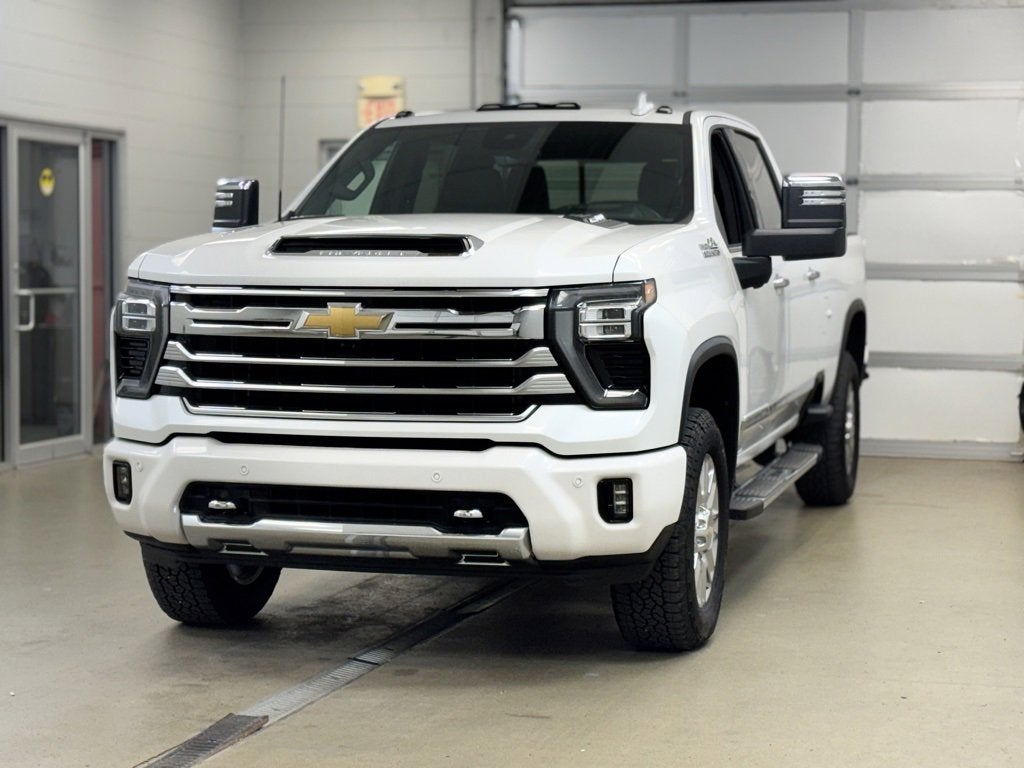2025 Chevrolet Silverado 3500 HD High Country