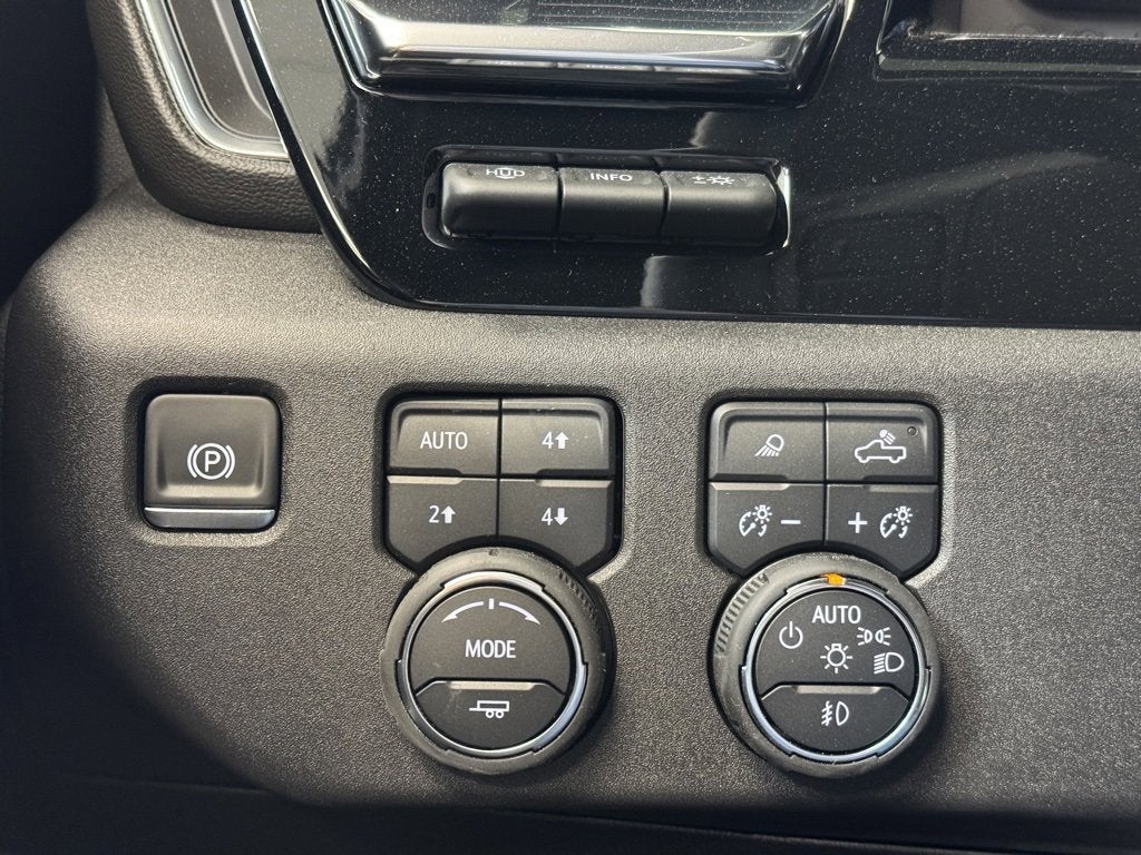 2025 Chevrolet Silverado 3500 HD High Country