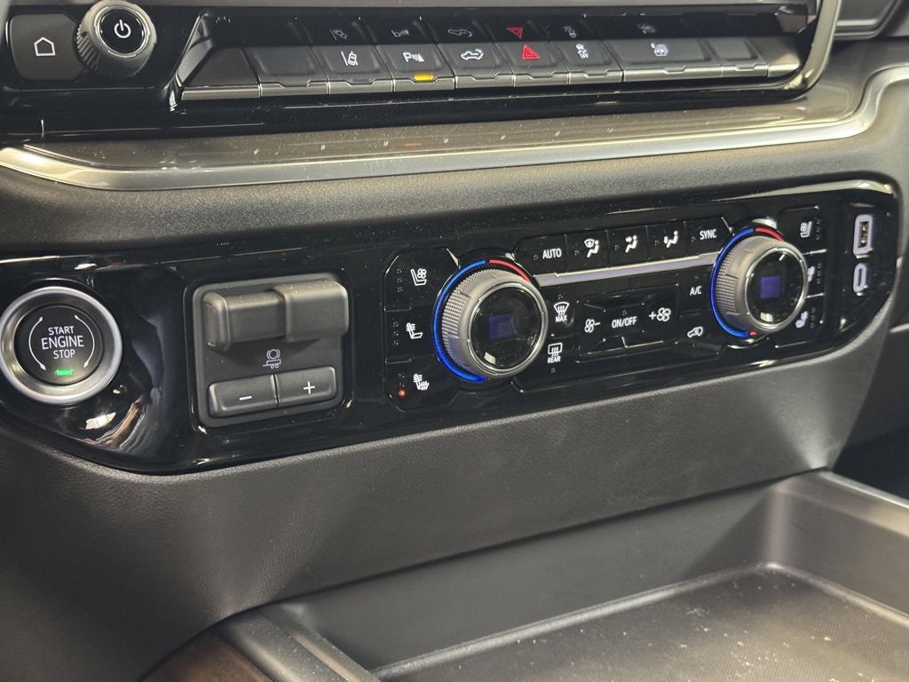 2025 Chevrolet Silverado 3500 HD High Country