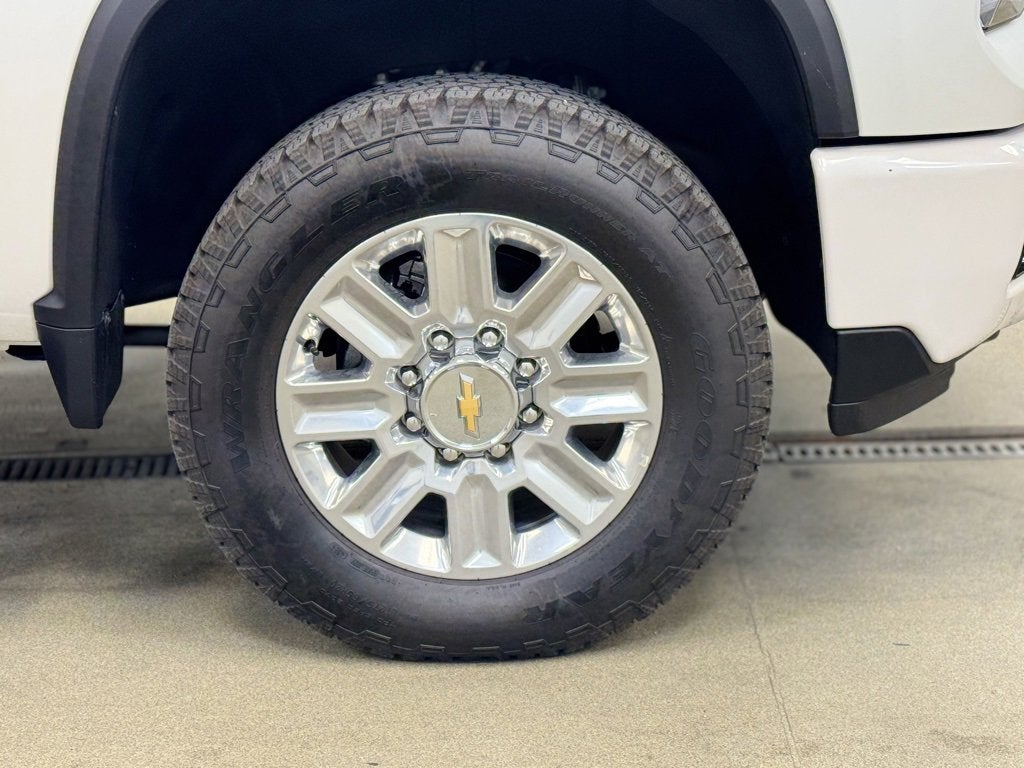 2025 Chevrolet Silverado 3500 HD High Country