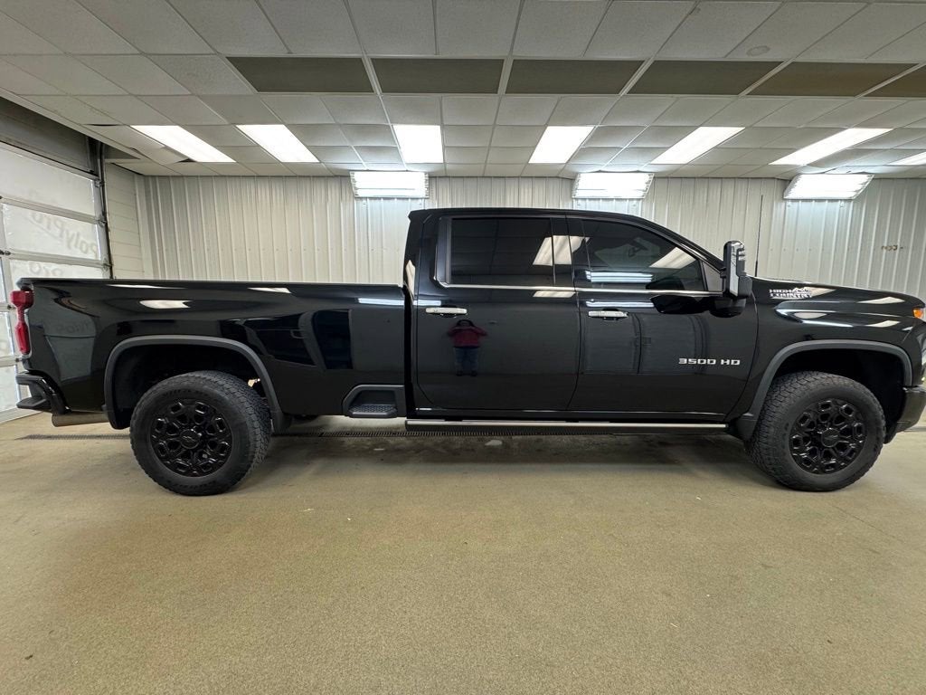 2022 Chevrolet Silverado 3500 HD High Country