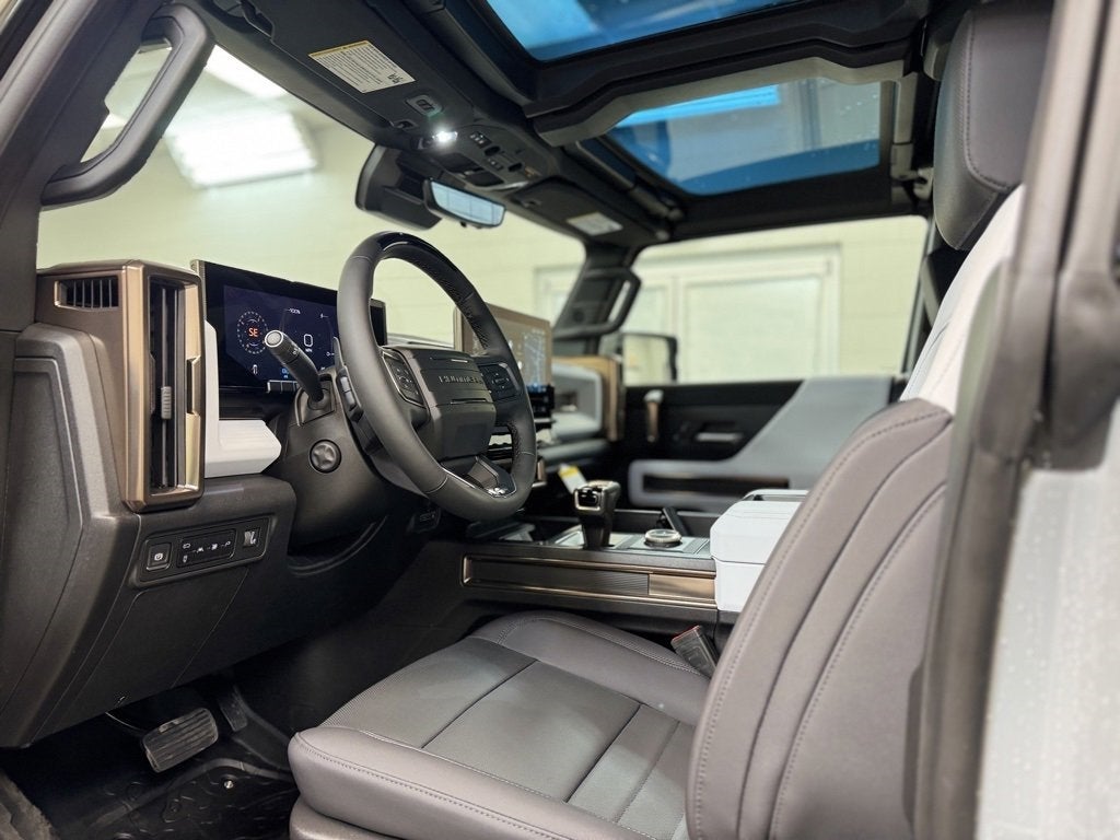 2025 GMC HUMMER EV SUV 2X