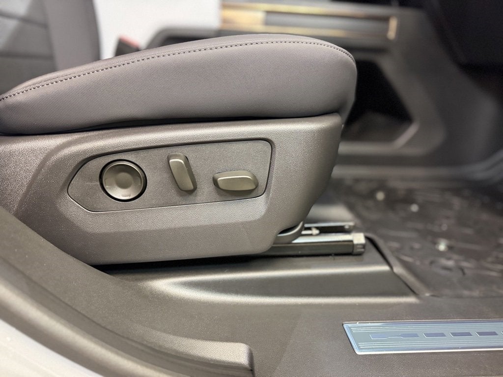 2025 GMC HUMMER EV SUV 2X