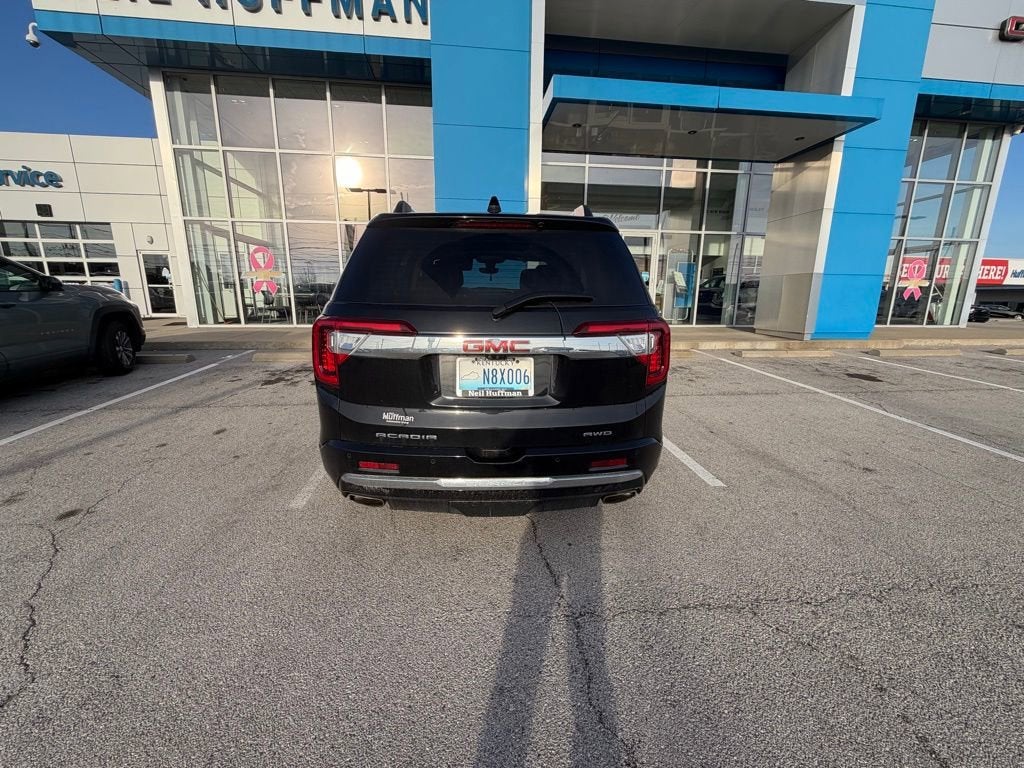 2022 GMC Acadia Denali