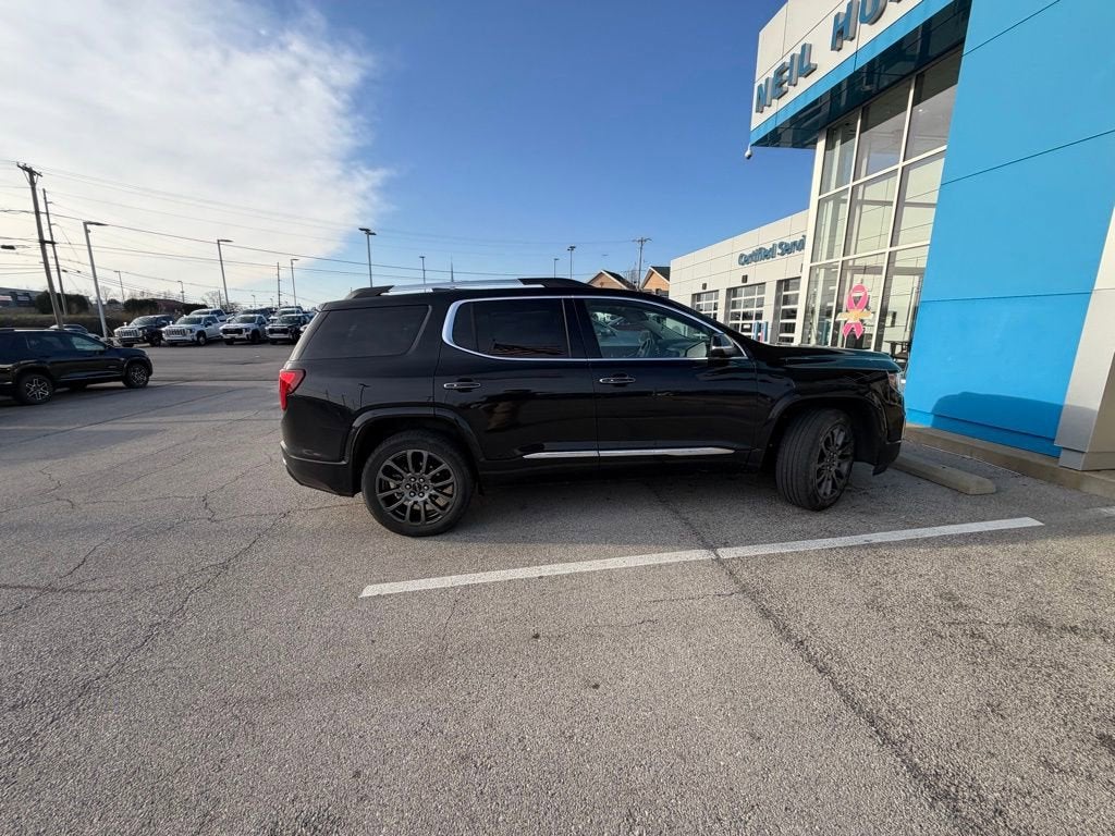 2022 GMC Acadia Denali