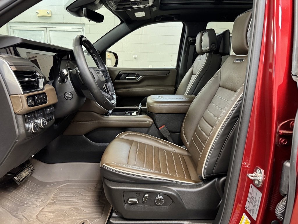 2025 GMC Yukon Denali Ultimate