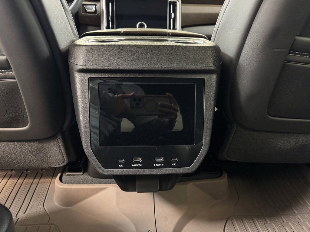 2025 GMC Yukon Denali Ultimate