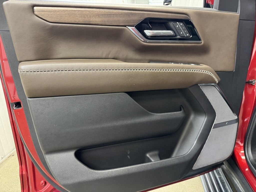 2025 GMC Yukon Denali Ultimate