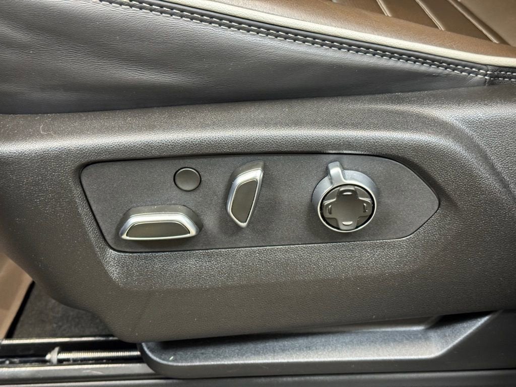 2025 GMC Yukon Denali Ultimate