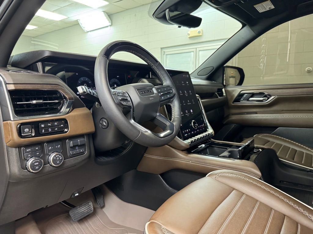 2025 GMC Yukon Denali Ultimate