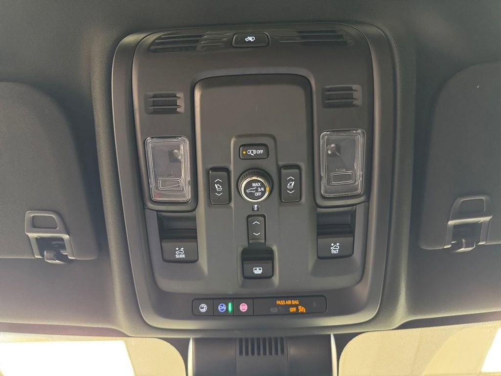 2025 GMC Yukon Denali Ultimate